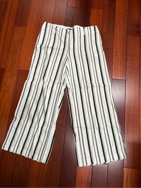 Weekend MaxMara Wide-Leg Striped Pants in White and Black